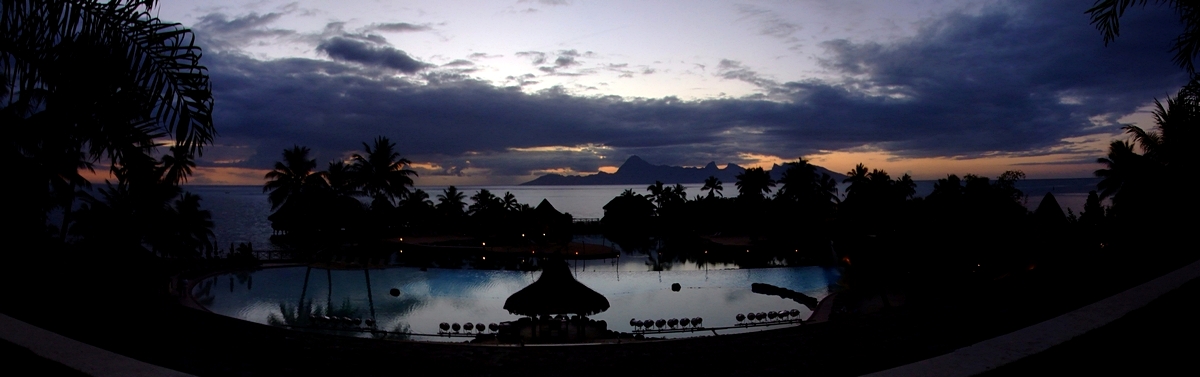 pano6-5-DSCF0055-DSCF0059 - 5888x2197 - SCUL-Smartblend_cr.jpg - Moorea vue du Beach Comber à Papeete, Tahit - 5img (2.10m x 78cm)